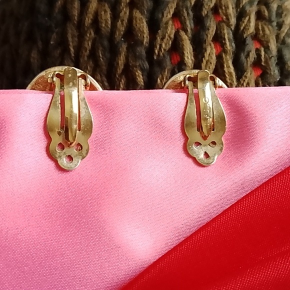 S.A.L Swarovski Signed Ravoli Blue Crystal Gold Clips Vintage - Picture 5 of 10